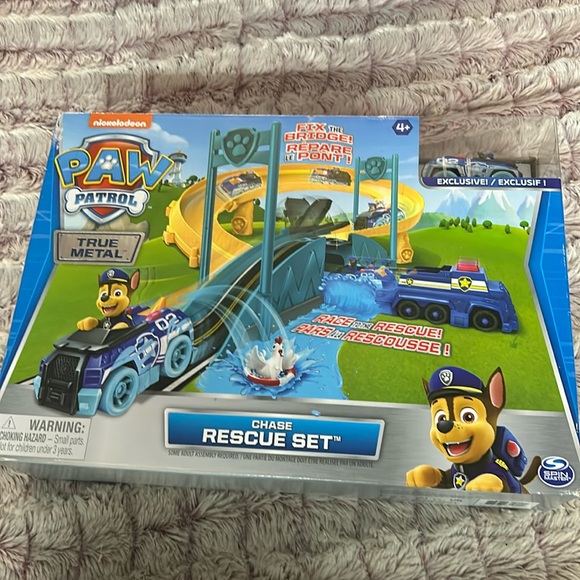 PAW patrol True Metal Chase Rescue Set